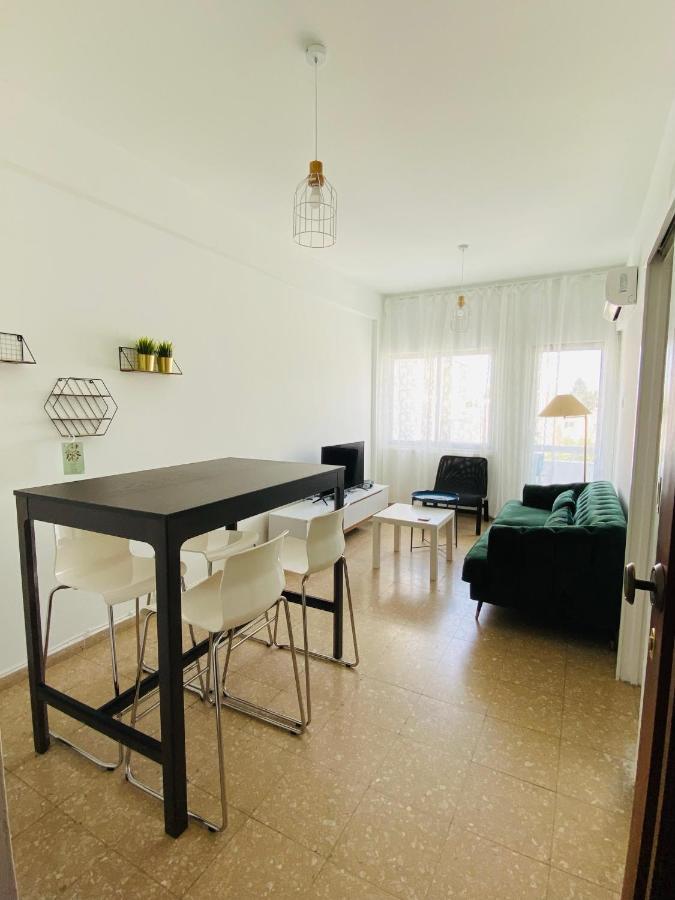 Simple One Bedroom Flat In * Engomi